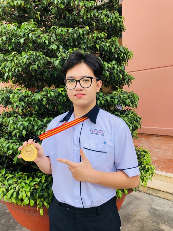 HỒ GIA BẢO_LỚP 11A1_HCV - HÓA HỌC.jpg
